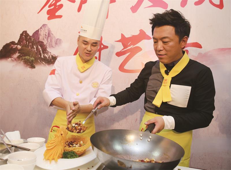 “金牌大厨”黄渤正式上线 “金牌大厨”黄渤正式上线