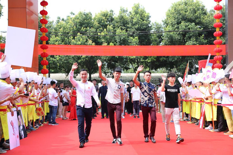 广州新东方烹饪学校_新东方烹饪教育28周年庆典精彩亮点回顾
