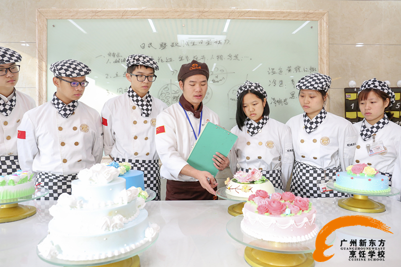 新东方大师吴桂宇:平凡岗位上的不平凡人生 新东方大师吴桂宇:平凡岗位上的不平凡人生